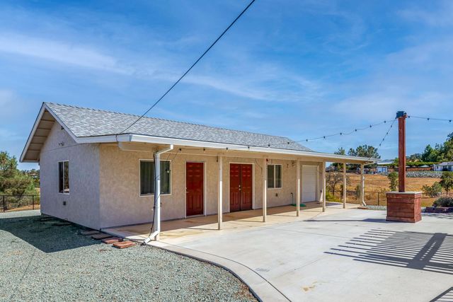 6434 Usher Dr, Valley Springs, CA 95252