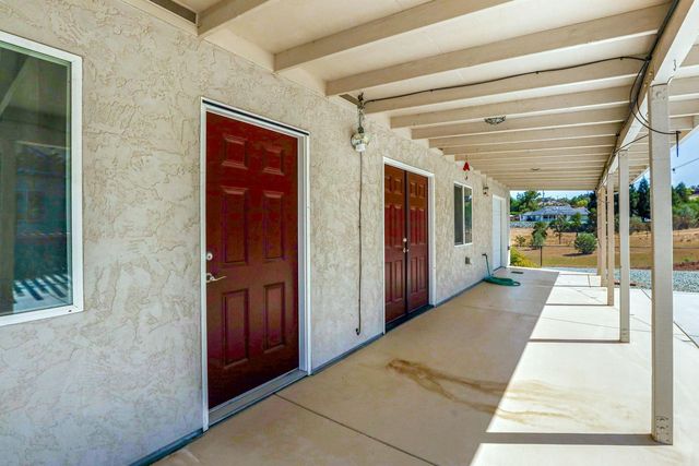 6434 Usher Dr, Valley Springs, CA 95252