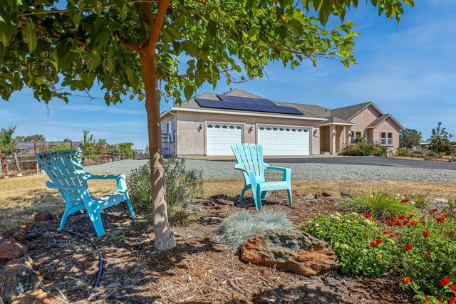 6434 Usher Dr, Valley Springs, CA 95252