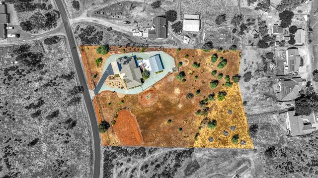 6434 Usher Dr, Valley Springs, CA 95252