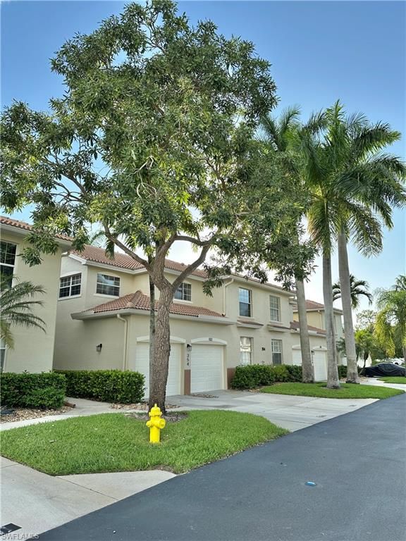 354 Dover PL 202, NAPLES, FL 34104 — exterior