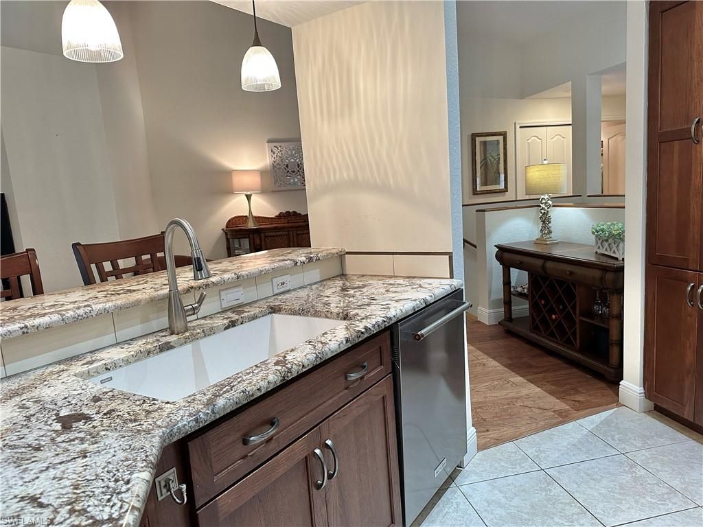 354 Dover PL 202, NAPLES, FL 34104 — photo 5