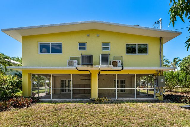 N 15 Ocean Drive, Key Largo, FL 33037
