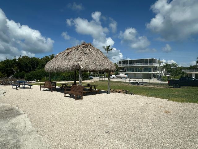 N 15 Ocean Drive, Key Largo, FL 33037