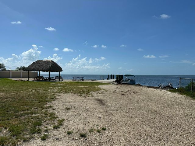 N 15 Ocean Drive, Key Largo, FL 33037