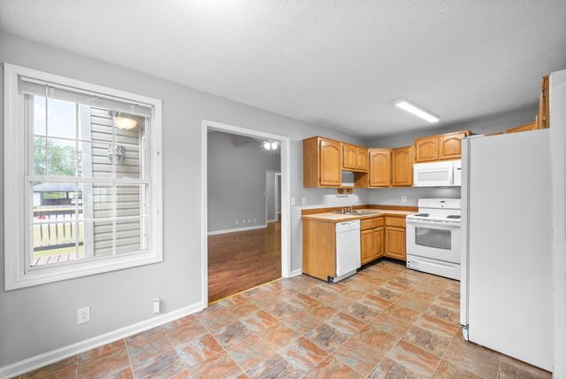 1786 Broadripple Dr, Clarksville, TN 37042