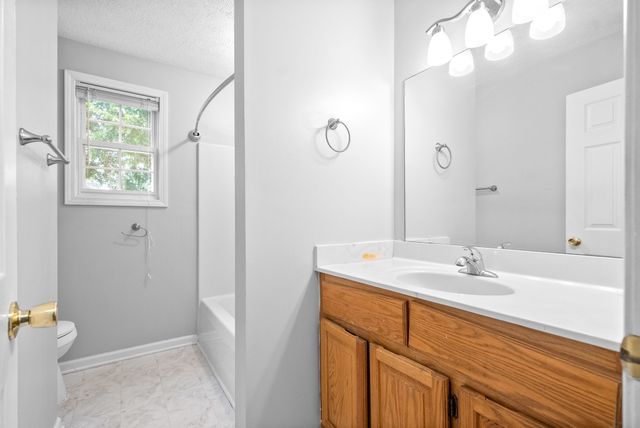 1786 Broadripple Dr, Clarksville, TN 37042