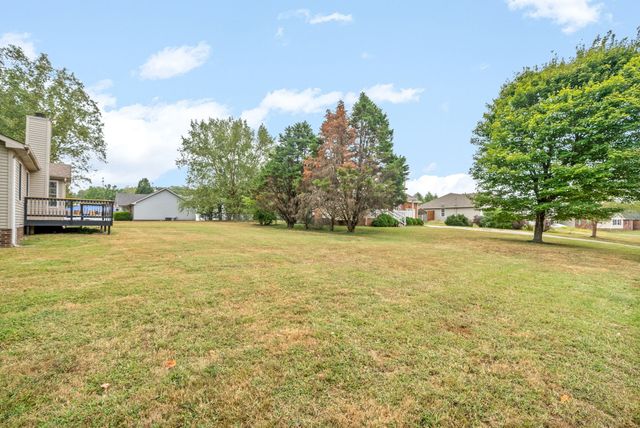 1786 Broadripple Dr, Clarksville, TN 37042