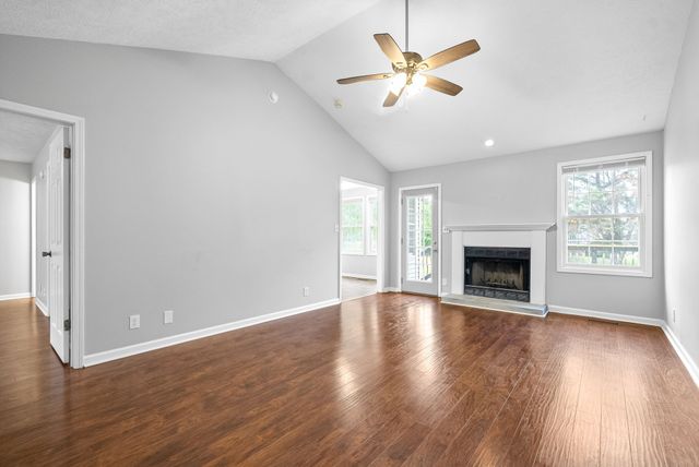 1786 Broadripple Dr, Clarksville, TN 37042