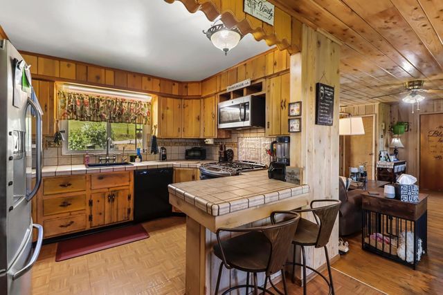 4360 Michael Ln, Auburn, CA 95602