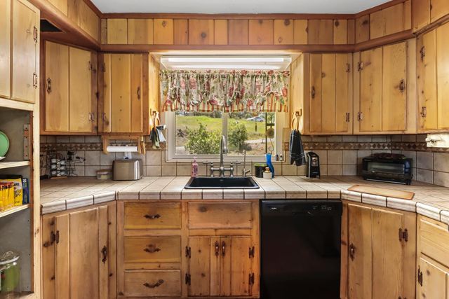 4360 Michael Ln, Auburn, CA 95602