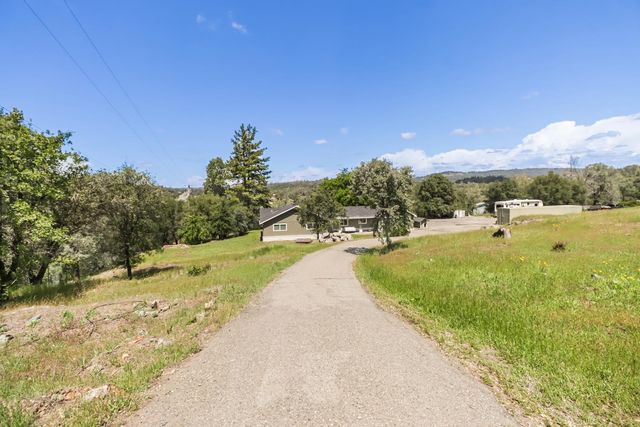4360 Michael Ln, Auburn, CA 95602