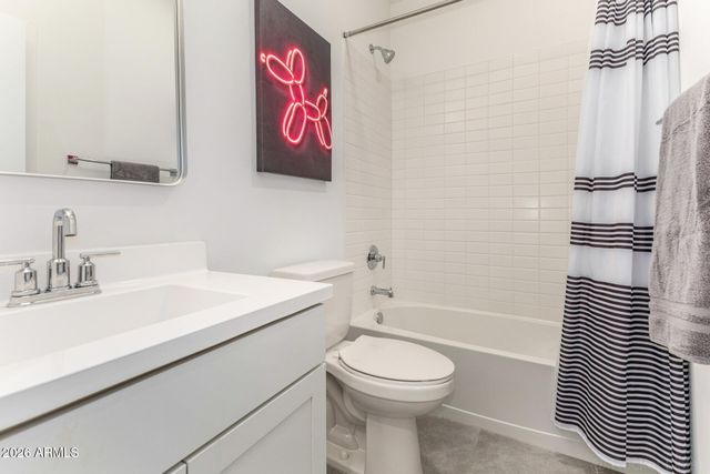 7801 N 79TH Avenue, Glendale, AZ 85303