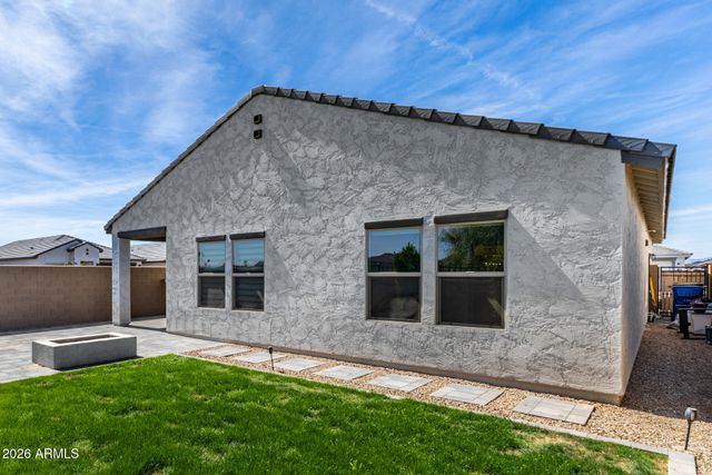 7801 N 79TH Avenue, Glendale, AZ 85303