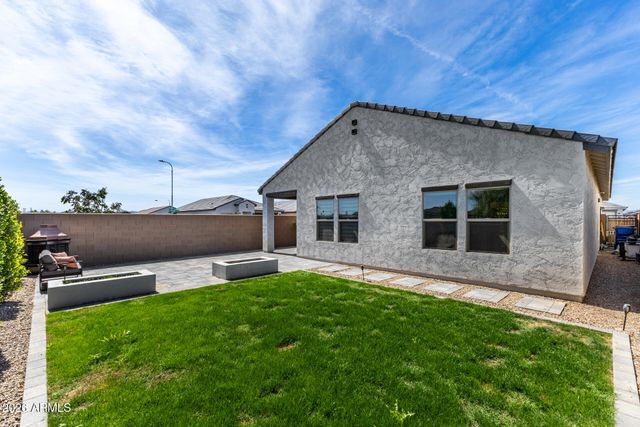 7801 N 79TH Avenue, Glendale, AZ 85303