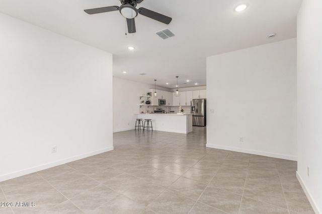 7801 N 79TH Avenue, Glendale, AZ 85303