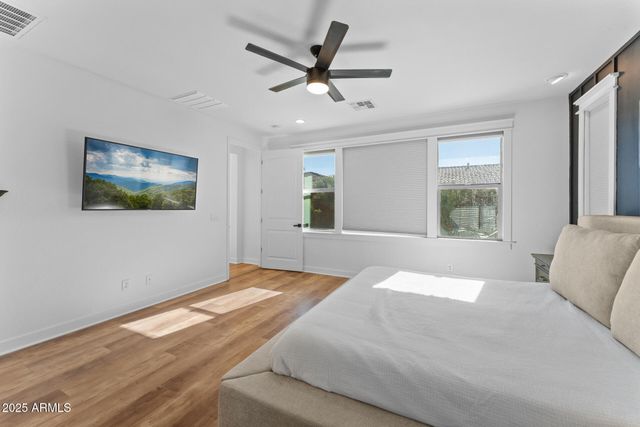 10457 E PIVITOL Avenue, Mesa, AZ 85212