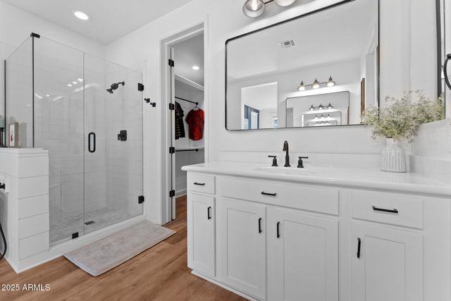 10457 E PIVITOL Avenue, Mesa, AZ 85212