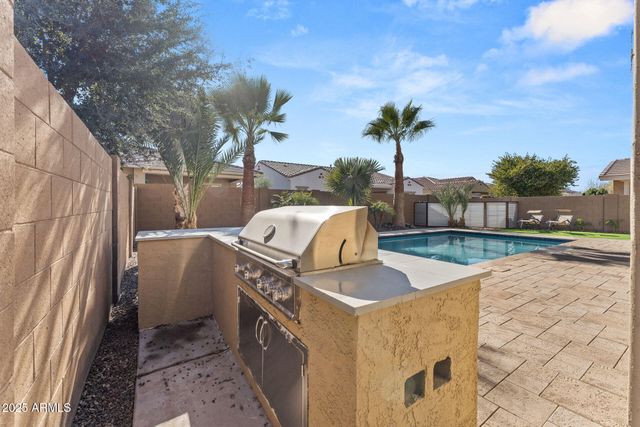10457 E PIVITOL Avenue, Mesa, AZ 85212