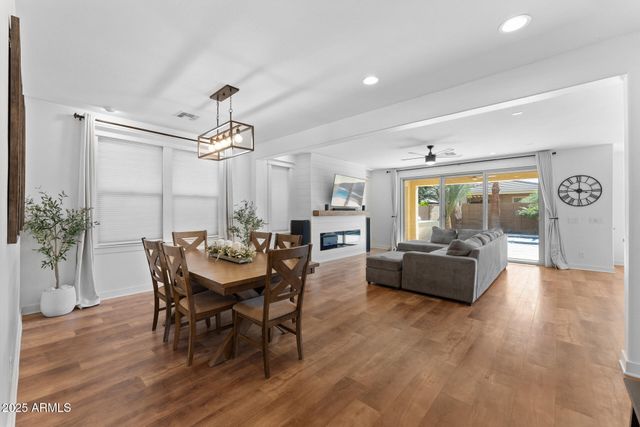 10457 E PIVITOL Avenue, Mesa, AZ 85212