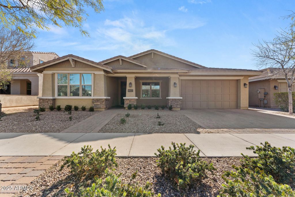 10457 E PIVITOL Avenue, Mesa, AZ 85212