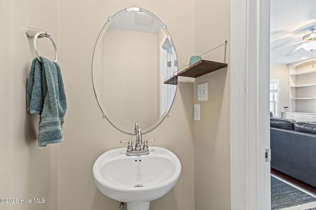 98 Mccain Lane 4, Swansboro, NC 28584