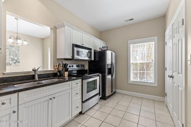 98 Mccain Lane 4, Swansboro, NC 28584