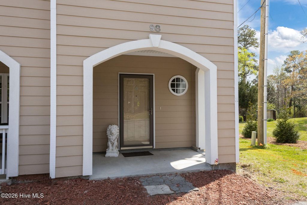 98 Mccain Lane 4, Swansboro, NC 28584