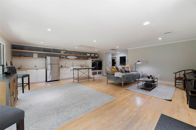 1117 San Augustine DR, Austin, TX 78733