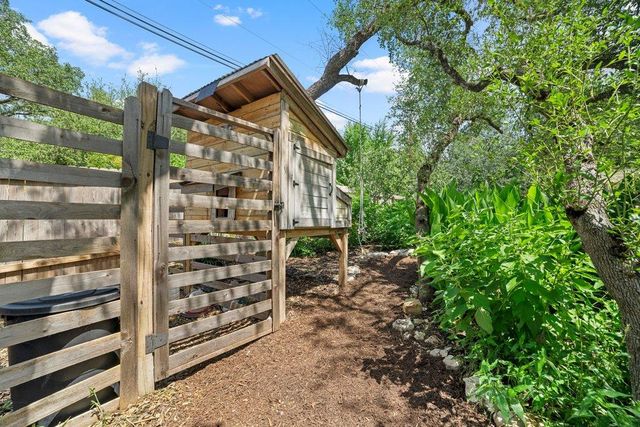 1117 San Augustine DR, Austin, TX 78733
