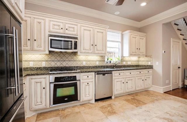 5545 Cornish Street, Houston, TX 77007