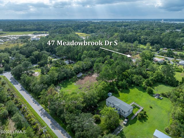 47 Meadowbrook Drive, Beaufort, SC 29907