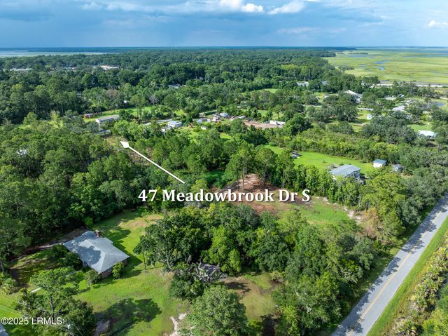 47 Meadowbrook Drive, Beaufort, SC 29907