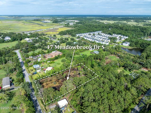 47 Meadowbrook Drive, Beaufort, SC 29907