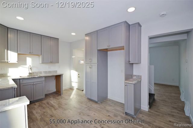 1604 15th Street, Wyandotte, MI 48192