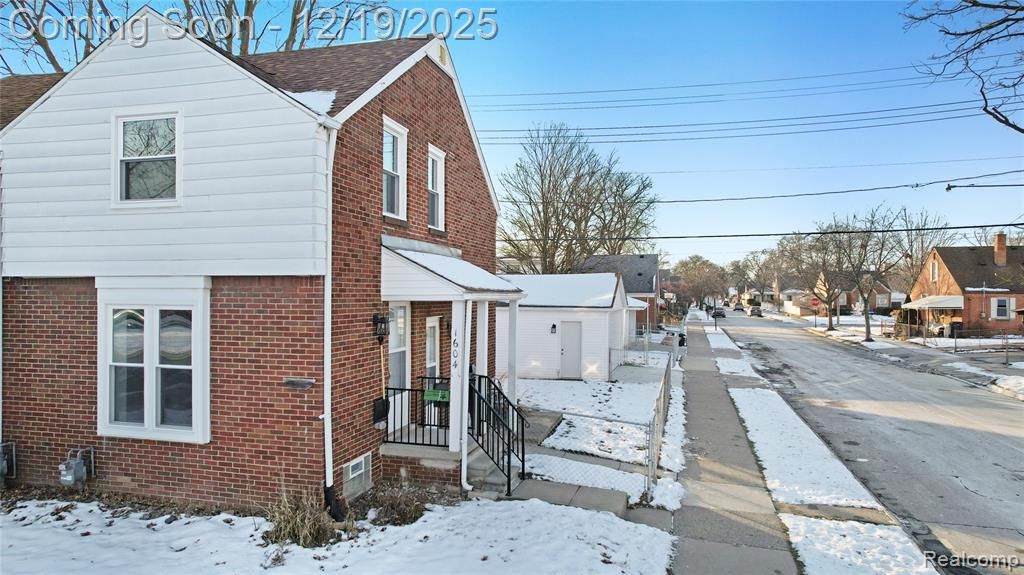 1604 15th Street, Wyandotte, MI 48192