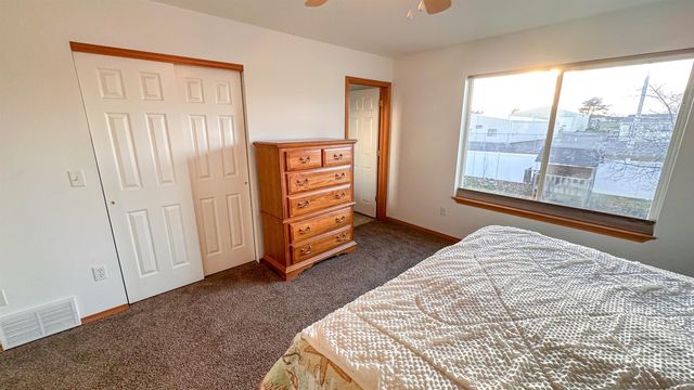 2620 Eton Ln, Cheney, WA 99004