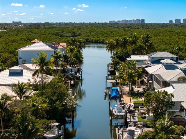 1294 Venetian WAY, Naples, FL 34110