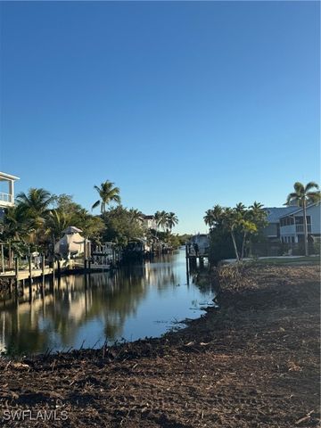 1294 Venetian WAY, Naples, FL 34110