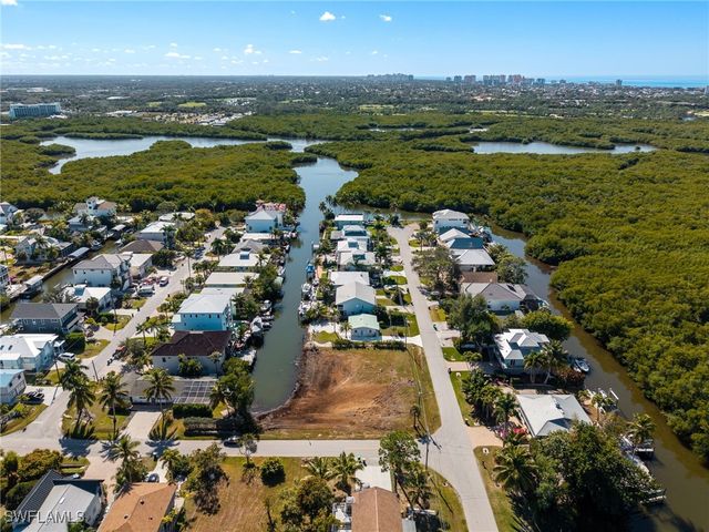 1294 Venetian WAY, Naples, FL 34110