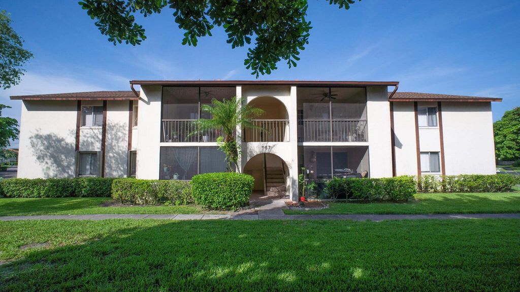 4731 Sable Pine A1 Circle, West Palm Beach, FL 33417