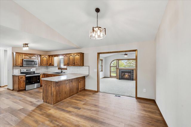 11826 Larabee Circle NE, Albertville, MN 55301