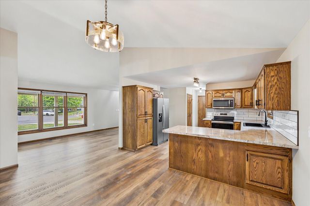 11826 Larabee Circle NE, Albertville, MN 55301