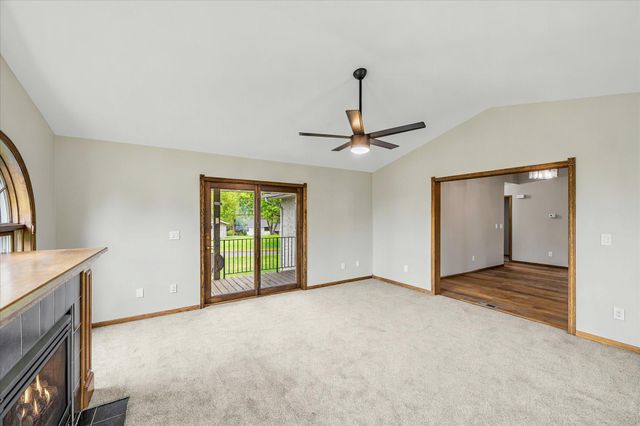 11826 Larabee Circle NE, Albertville, MN 55301
