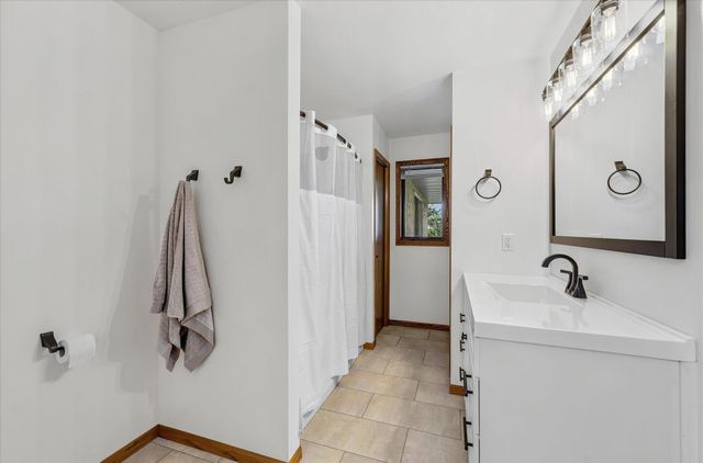 11826 Larabee Circle NE, Albertville, MN 55301