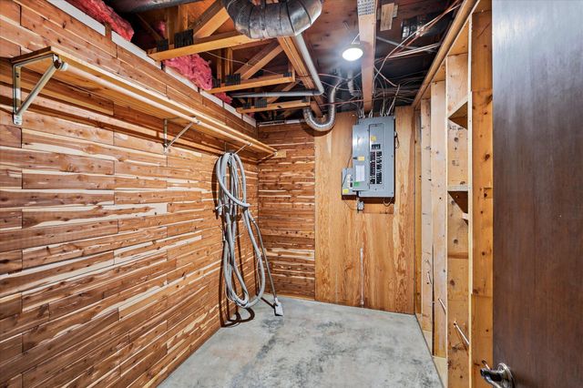 11826 Larabee Circle NE, Albertville, MN 55301