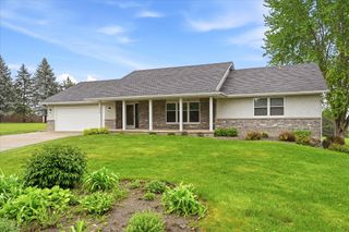 11826 Larabee Circle NE, Albertville, MN 55301