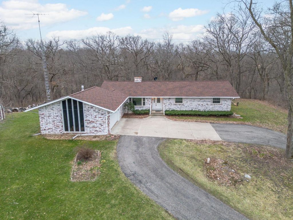 5041 Creek Haven ROAD, Cottage Grove, WI 53527