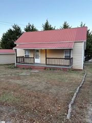 203 W Beattie Street, Liberty, SC 29657