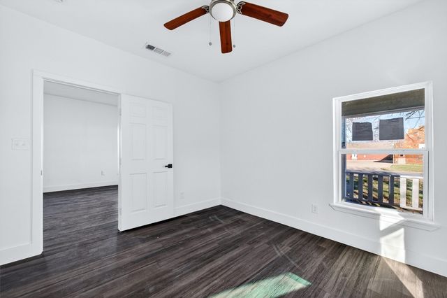 710 E Lamar Street, Sherman, TX 75090